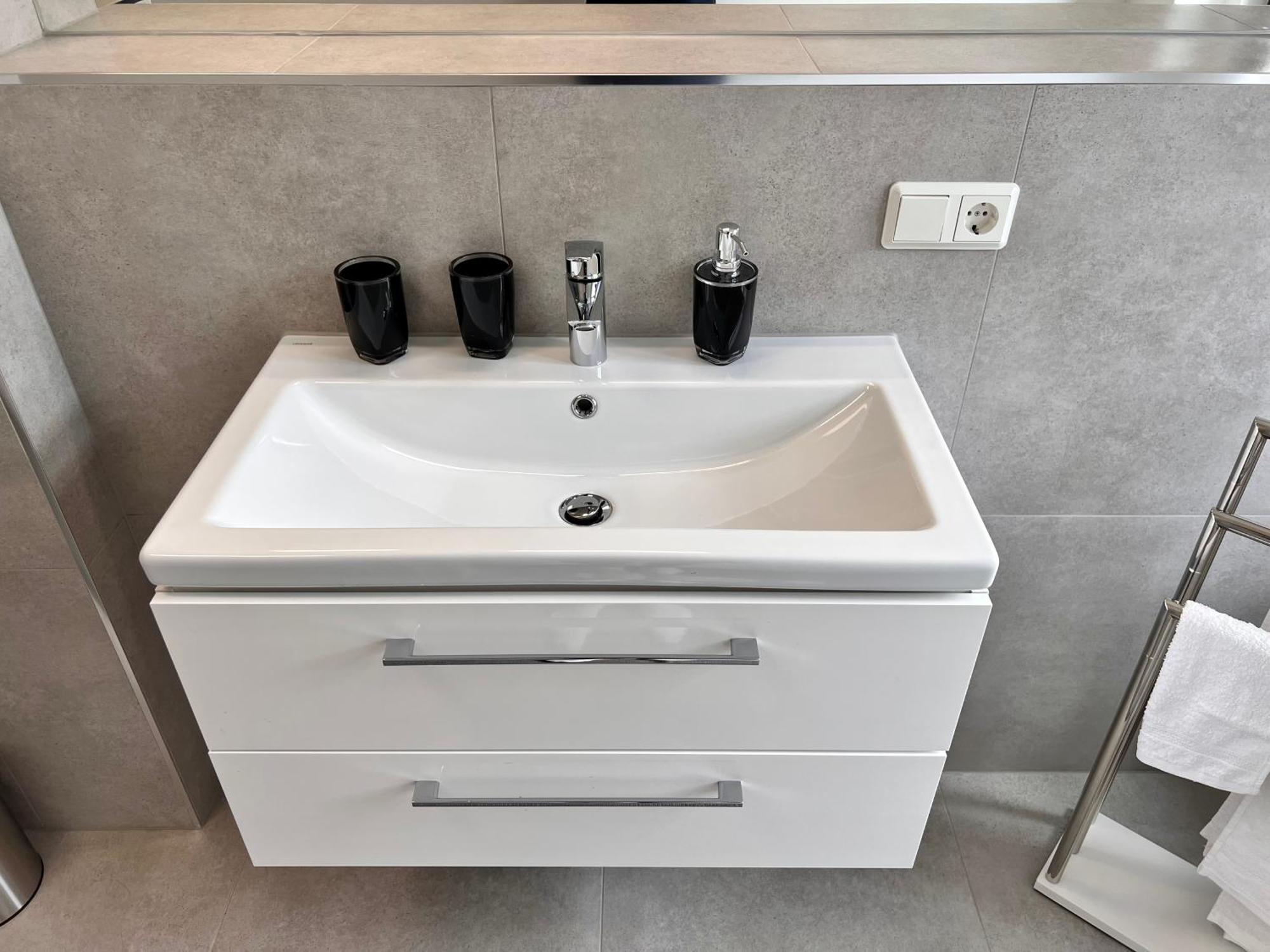 Apartment Kander 140 M2 괴를리츠 외부 사진