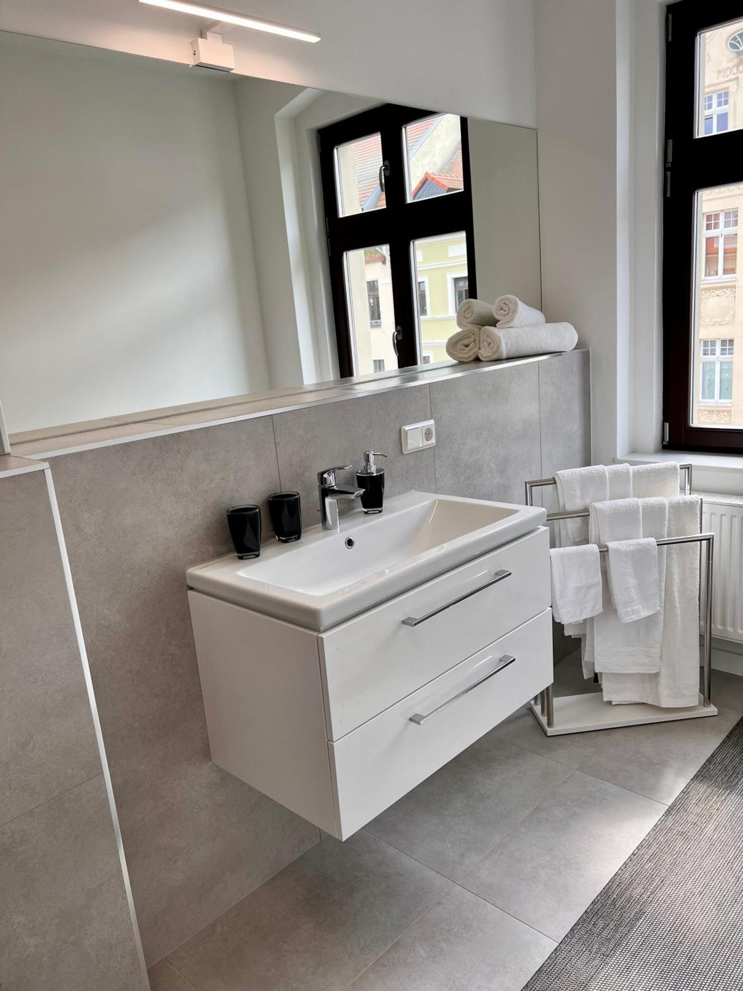 Apartment Kander 140 M2 괴를리츠 외부 사진